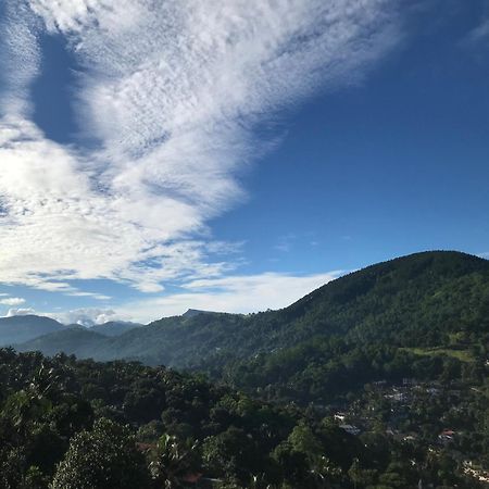 Hotel Mountain View Kandy Esterno foto