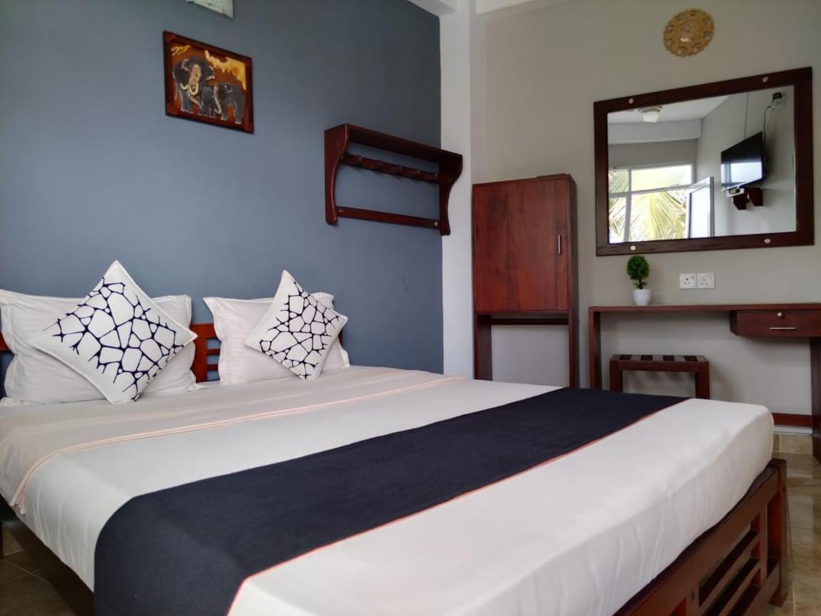 Hotel Mountain View Kandy Esterno foto