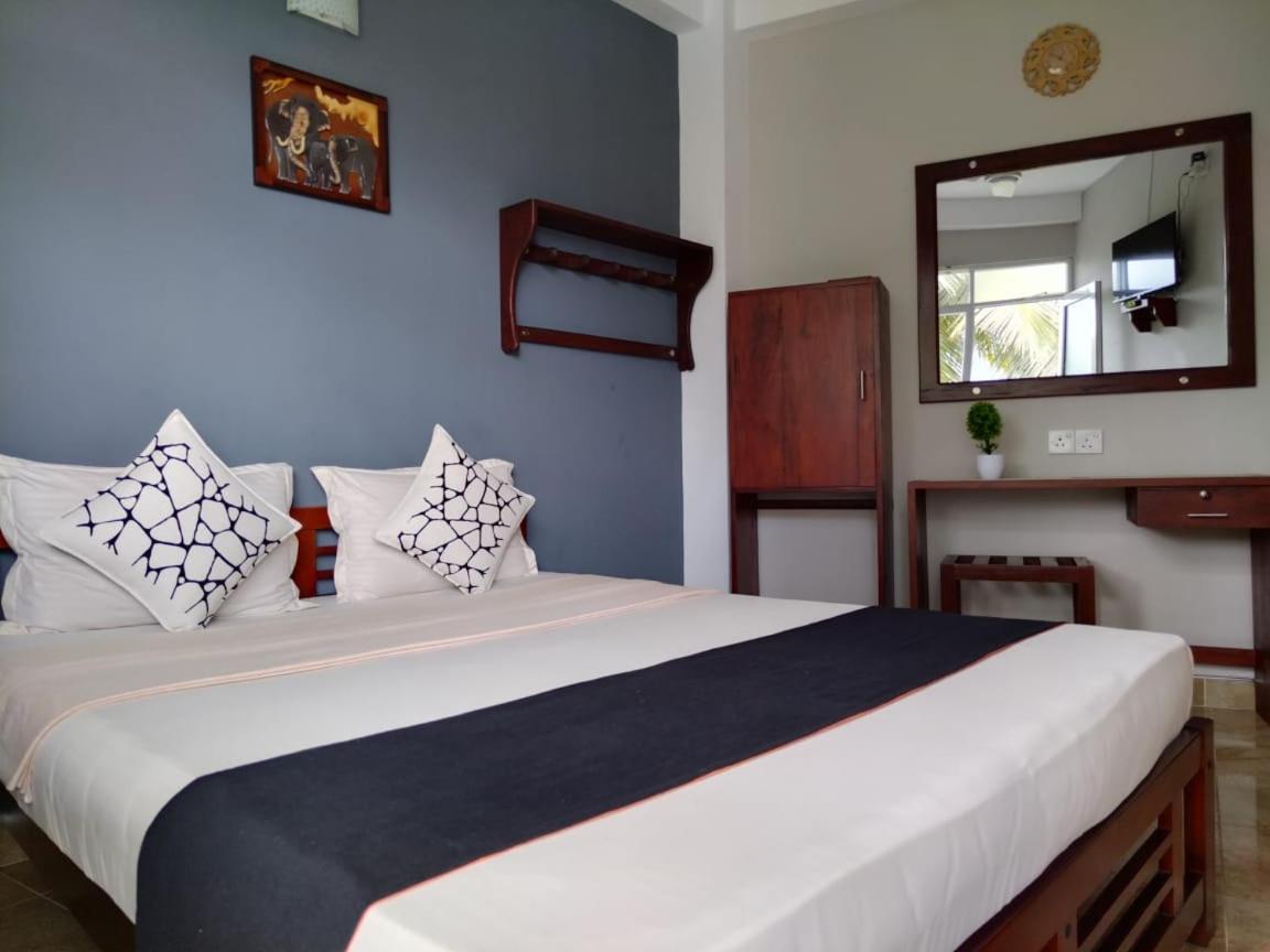 Hotel Mountain View Kandy Esterno foto